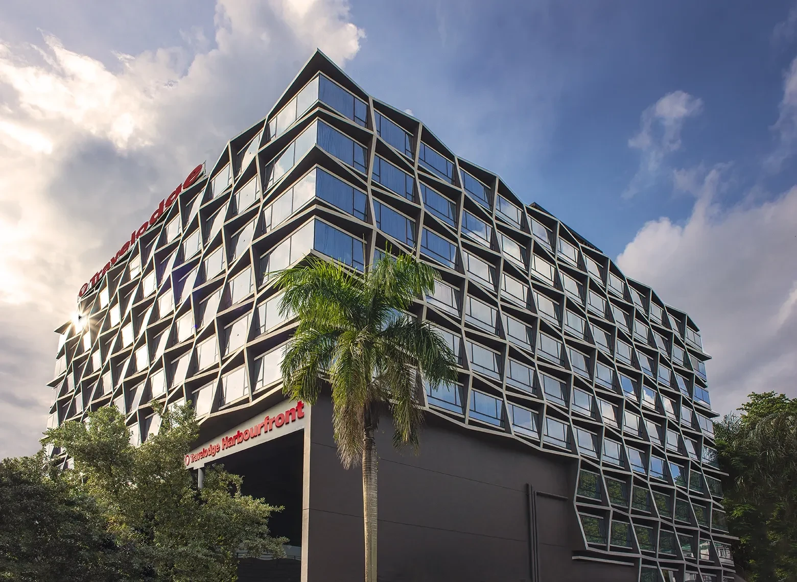 Travelodge Harbourfront — hotel photograph