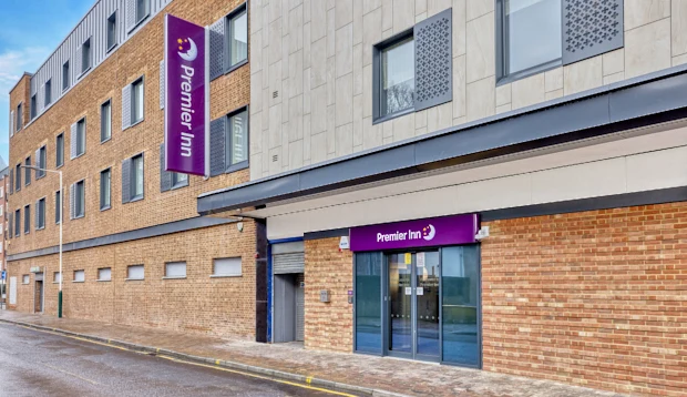 Premier Inn London Romford Town Centre exterior