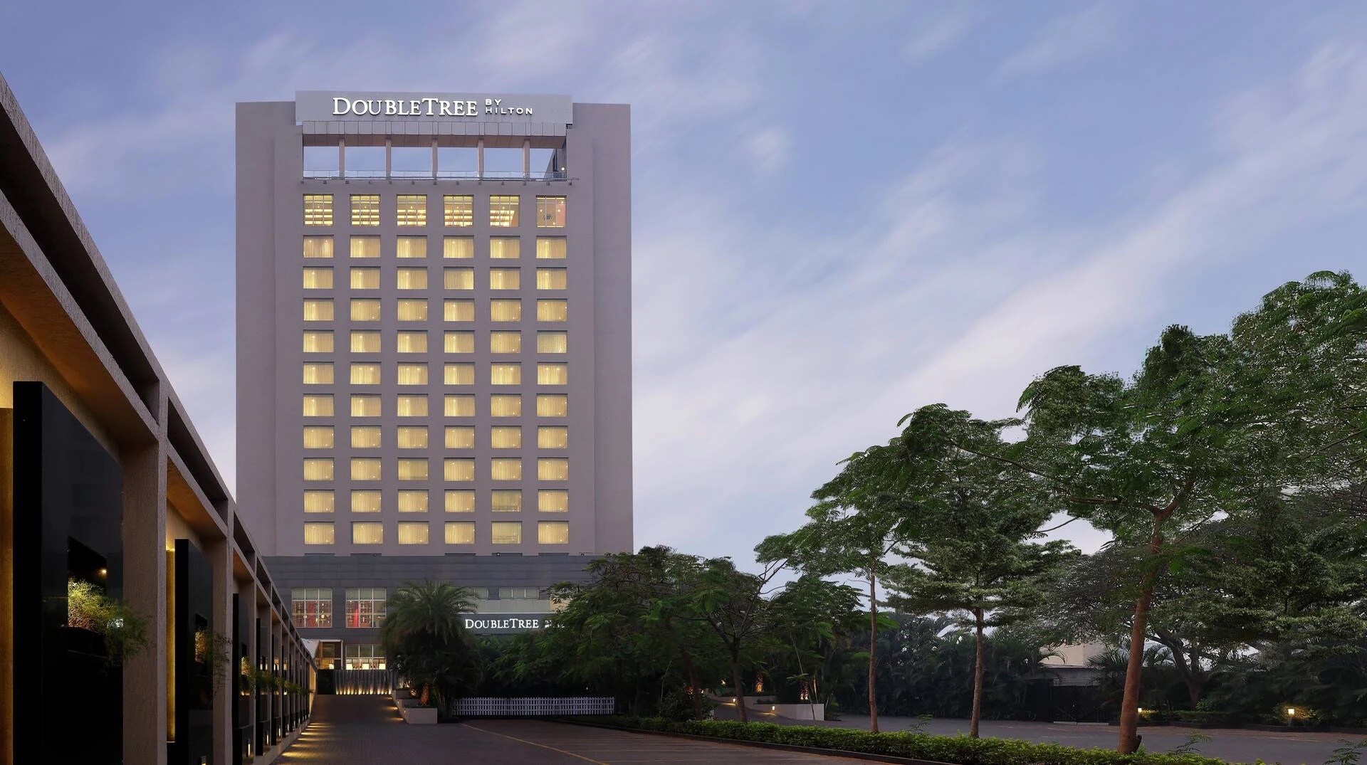 DoubleTree by Hilton Hotel Pune - Chinchwad — hotel photograph