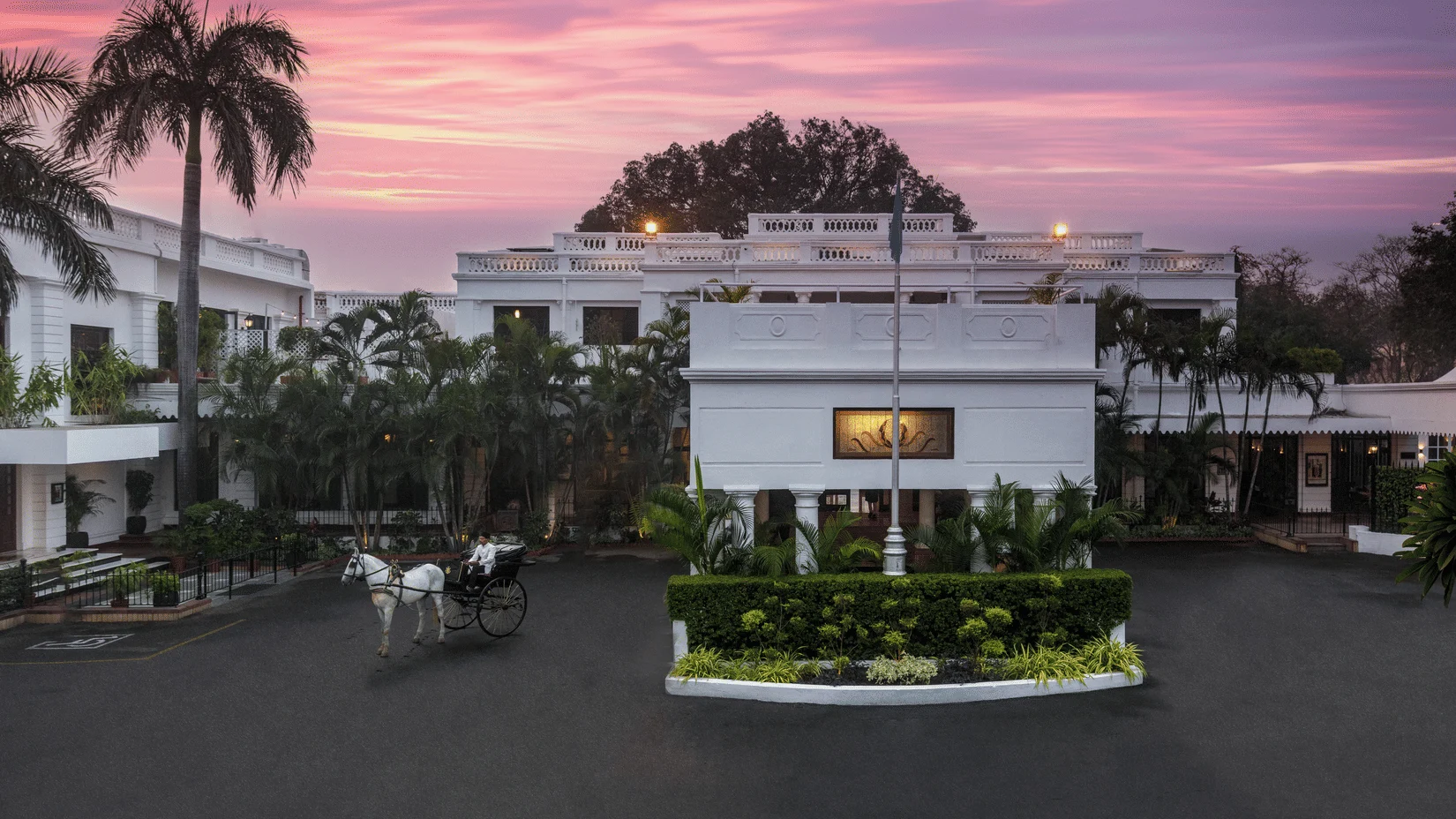 Jehan Numa Palace Hotel — hotel photograph