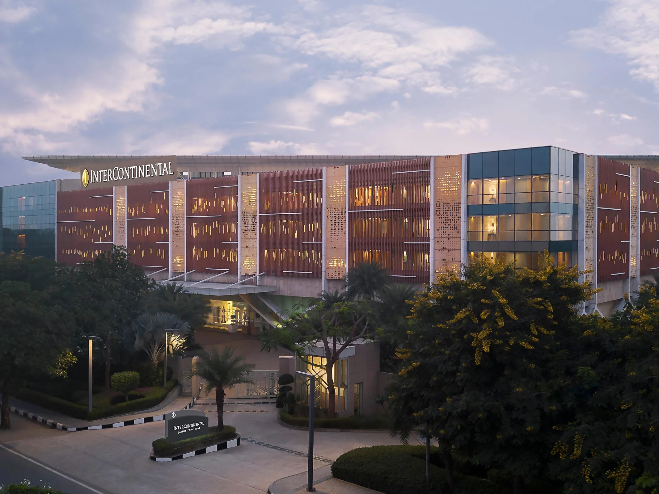 InterContinental Jaipur Tonk Road exterior