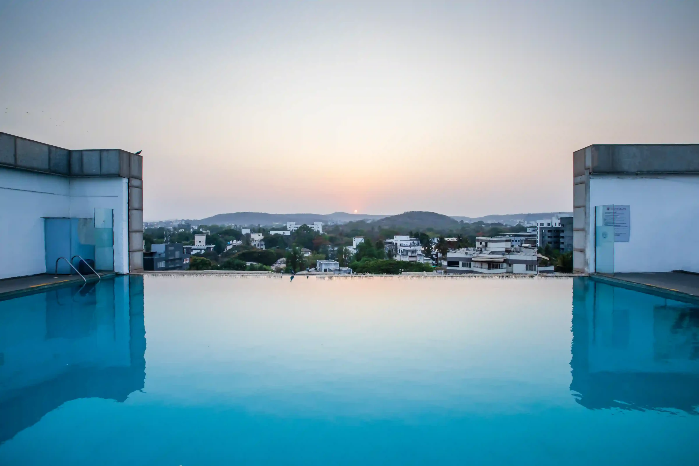 Ramee Grand Hotel & Spa, Pune - gallery image 2