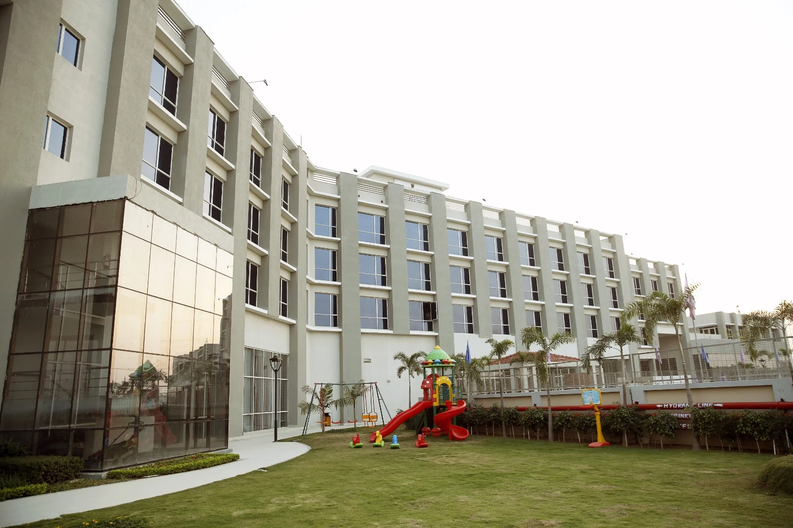 Ramada by Wyndham Bodh Gaya Mahabodhi — property photograph 1