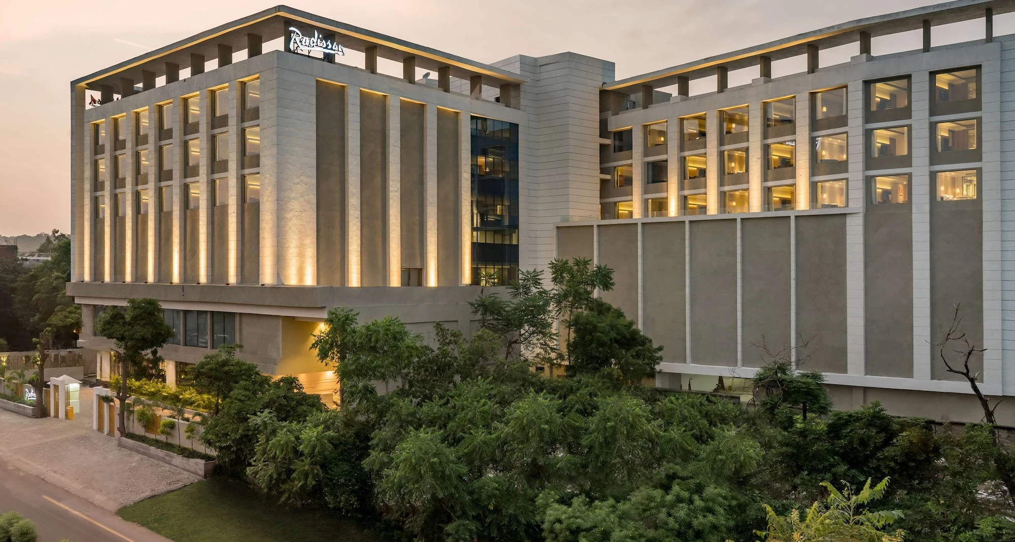 Radisson Hotel Bhopal Exterior