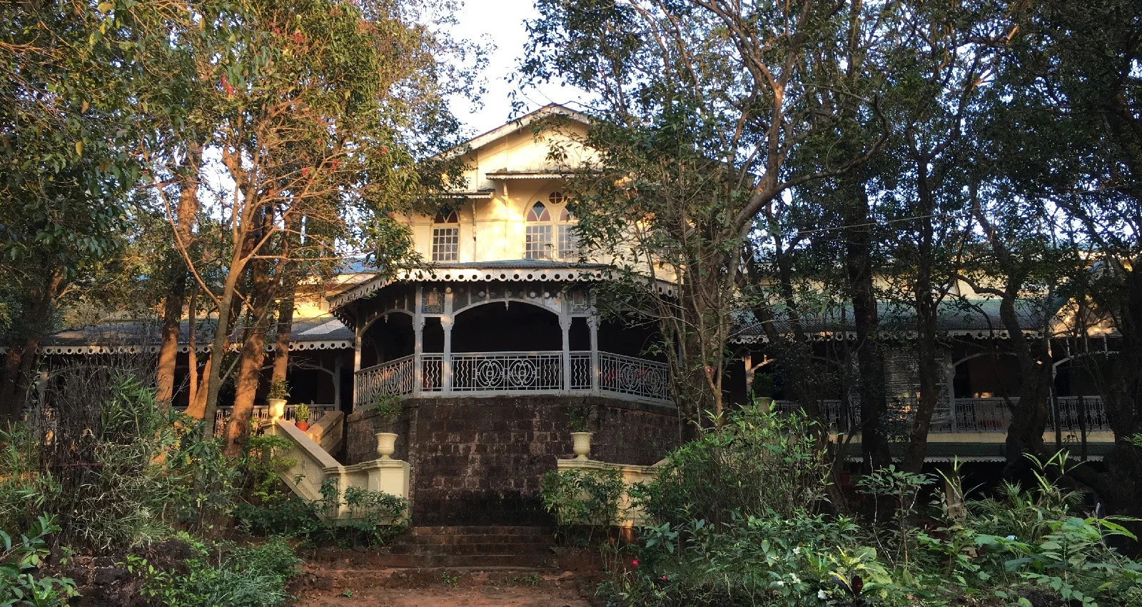 Viw of the verandah at Dune Barr House Verandah in the Forest locatad in Matheran Near Mumbai