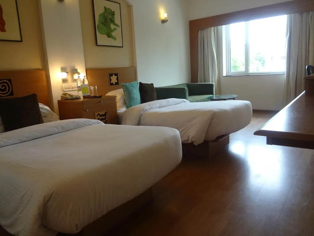 Lemon Tree Hotel Ahmedabad — property photograph 3
