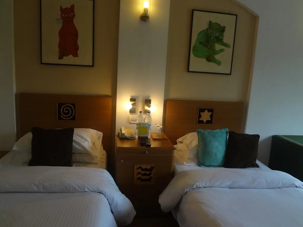 Lemon Tree Hotel Ahmedabad — property photograph 2