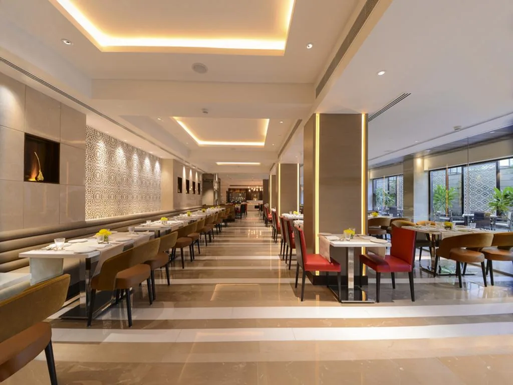 Grand Mercure Agra — property photograph 2