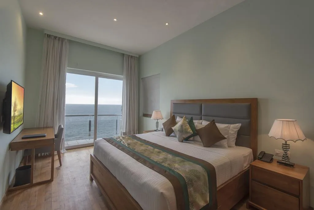 Ocean Edge Suites & Hotel Colombo — property photograph 4