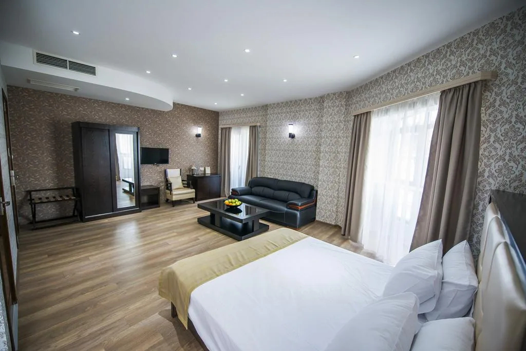 Tbilisi Inn — property photograph 2