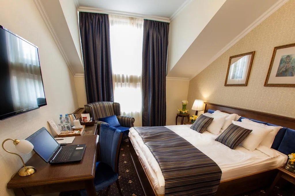 Tbilisi Laerton Hotel — property photograph 1