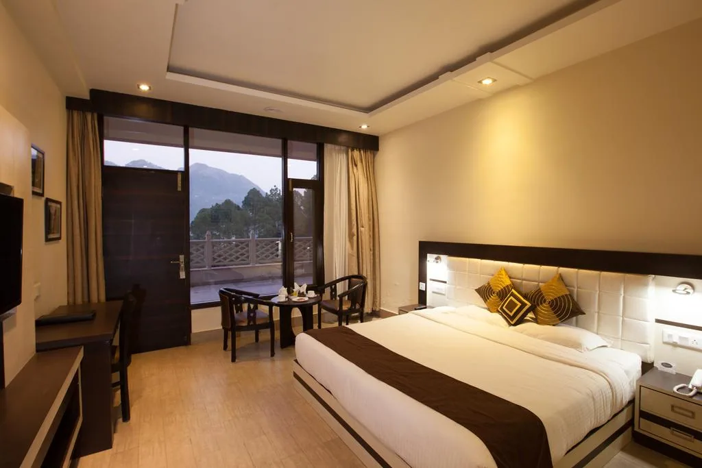 Sea Hawk Hill Resort Bhimtal — property photograph 1