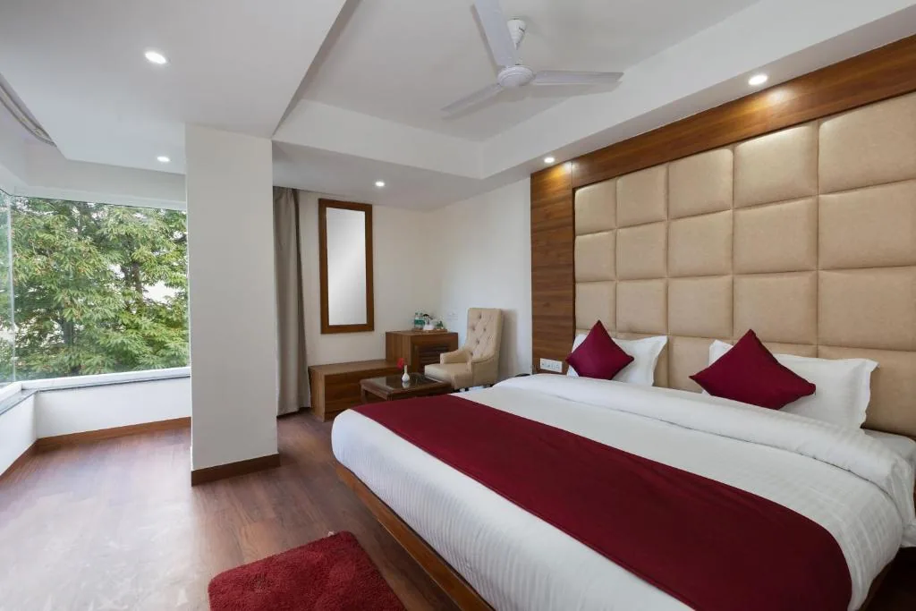Hotel Wild Wood Mussoorie — property photograph 3