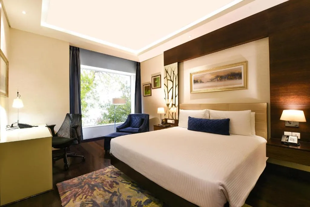 DoubleTree by Hilton Gurugram Baani Square — property photograph 1