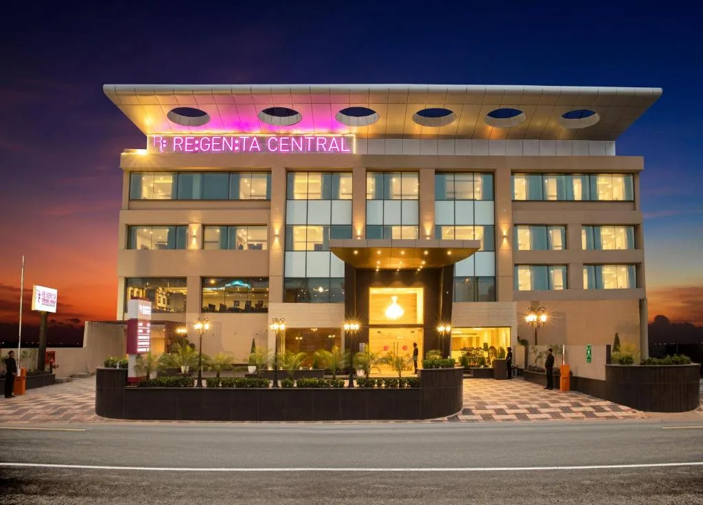 Regenta Central Cassia Zirakpur Chandigarh — property photograph 1