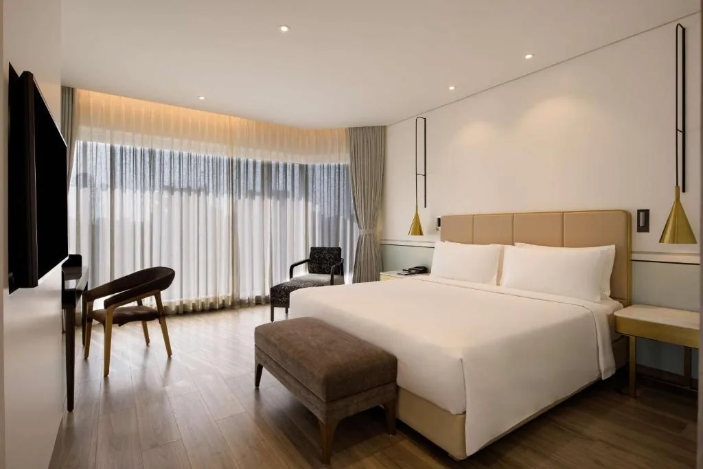 Radisson Blu Mumbai International Airport — property photograph 5