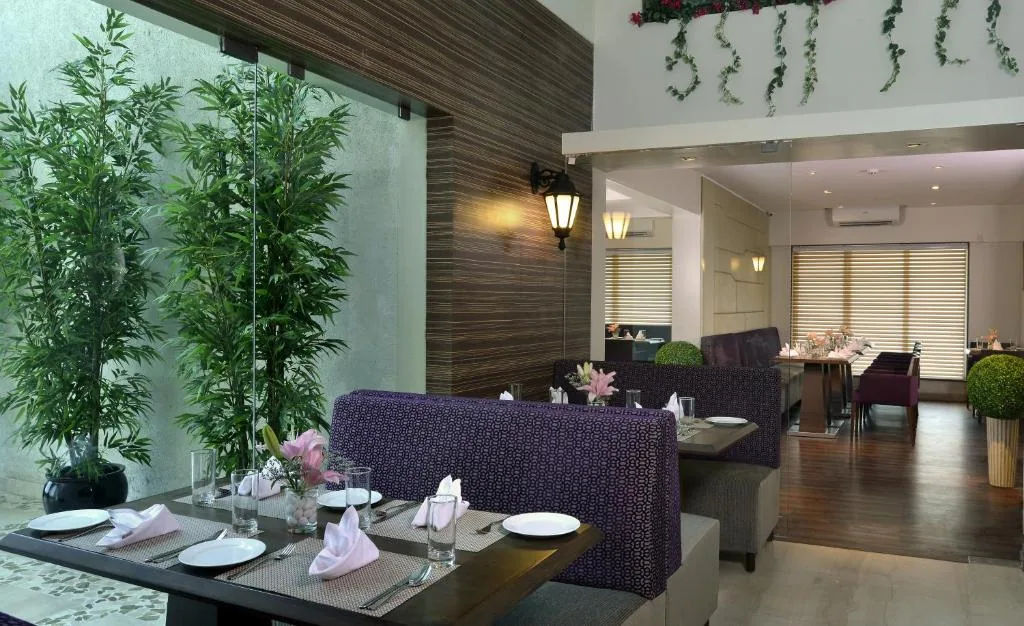 Residency Sarovar Portico Mumbai — property photograph 2