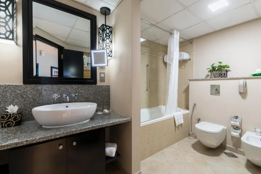 Holiday Inn Dubai al Barsha — property photograph 2