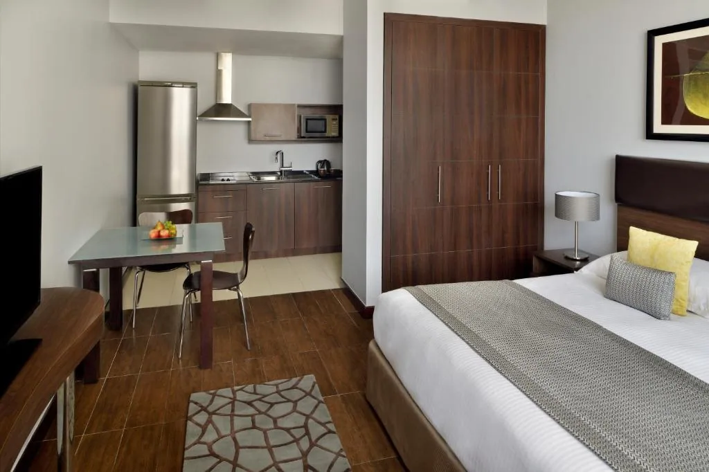 Movenpick Hotel Apartments Al Mamzar Dubai — property photograph 4