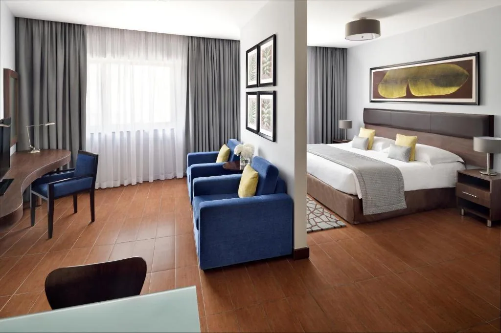 Movenpick Hotel Apartments Al Mamzar Dubai — property photograph 1