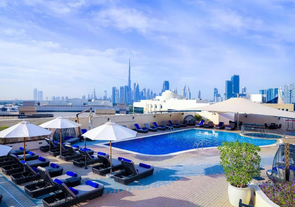 Movenpick Hotel & Apartments Bur Dubai — property photograph 1