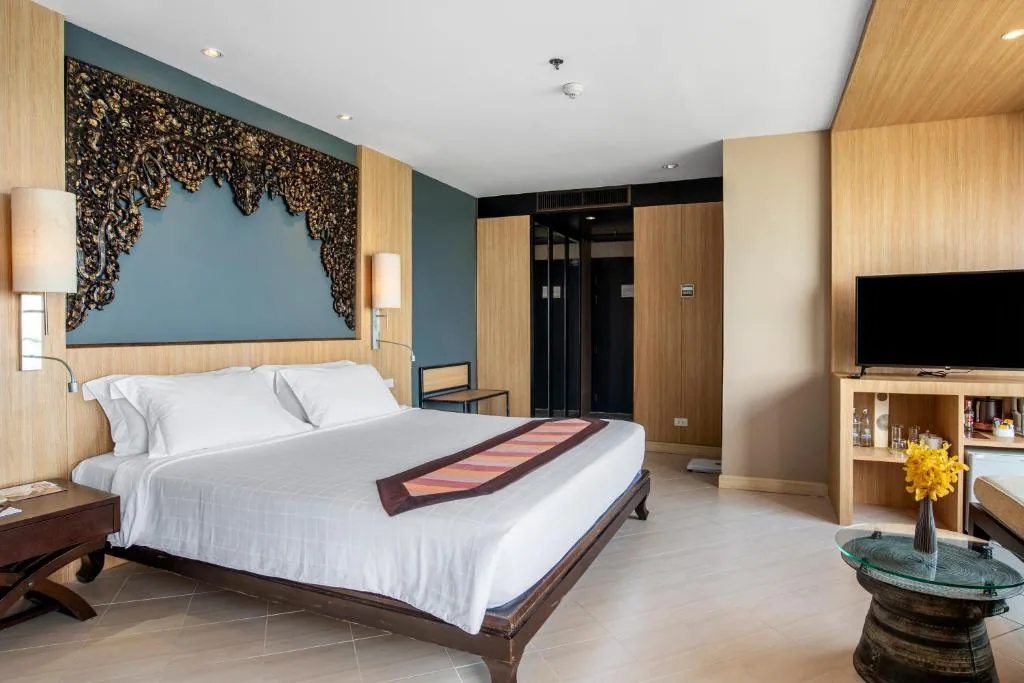 Garden Cliff Resort & Spa Pattaya — property photograph 2