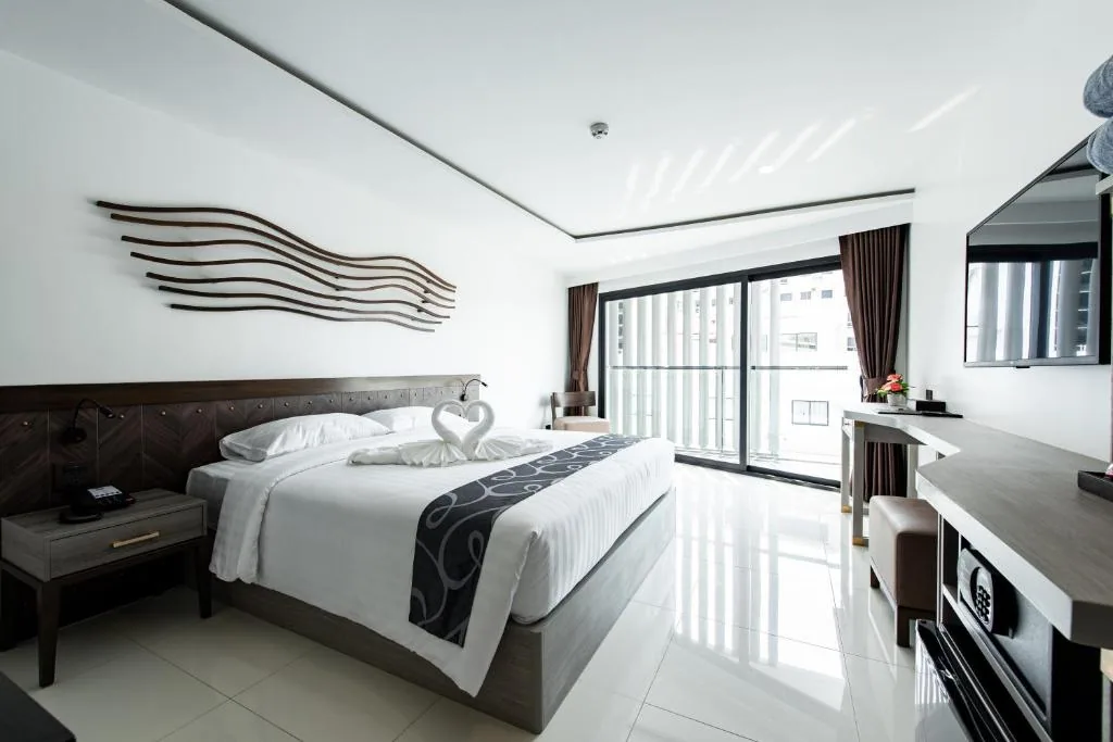 Blackwoods Hotel Pattaya — property photograph 2