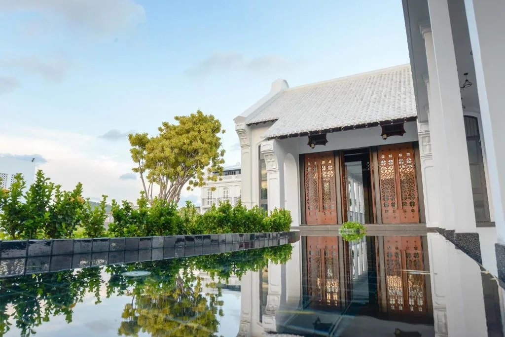 Little Nyonya Hotel Phuket — property photograph 2