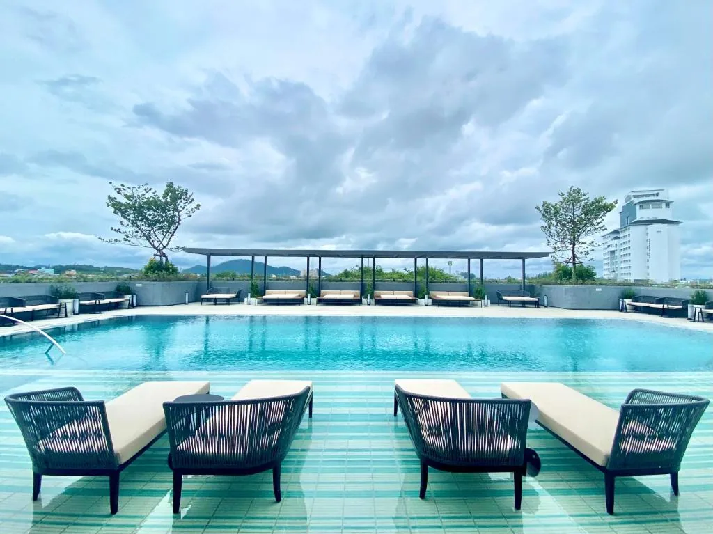 Courtyard by Marriott Phuket Town — property photograph 1