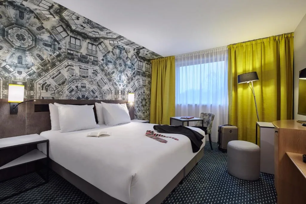 Hotel Mercure Paris Roissy — property photograph 1