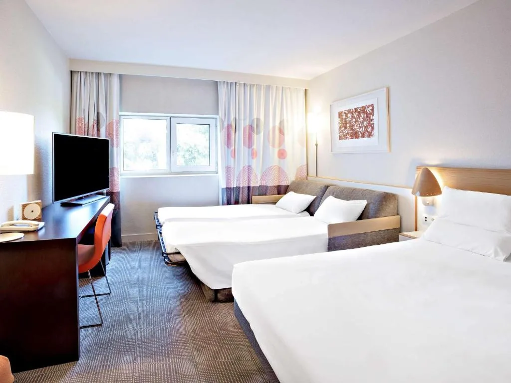Novotel Paris Orly Rungis — property photograph 1