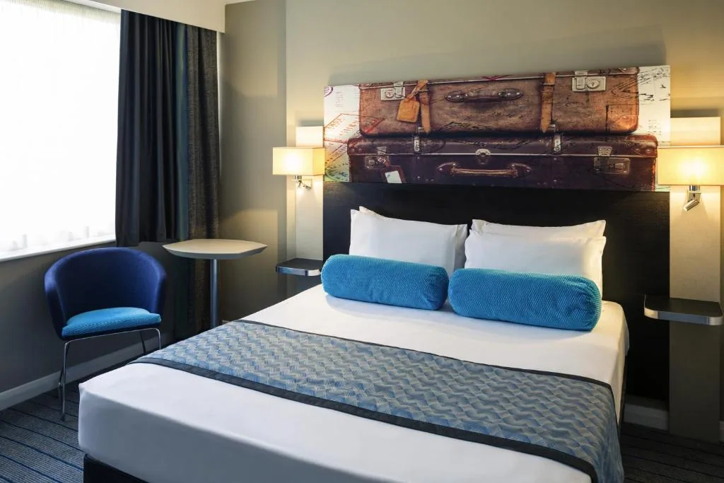 Mercure London Heathrow Hotel — property photograph 5