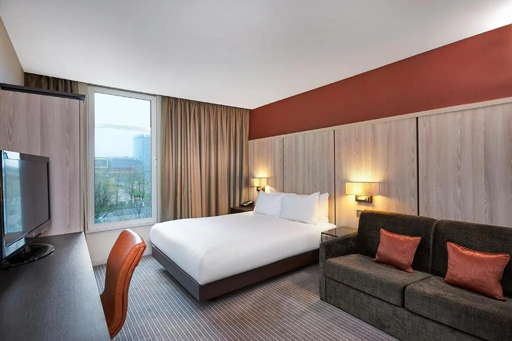 DoubleTree by Hilton London ExCeL — property photograph 1