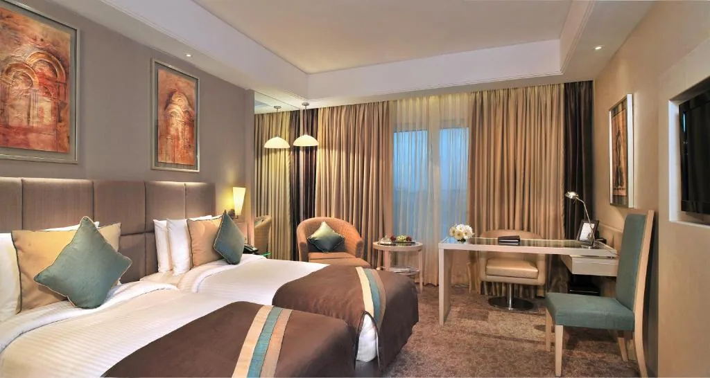 Radisson Hyderabad Hitec City — property photograph 4
