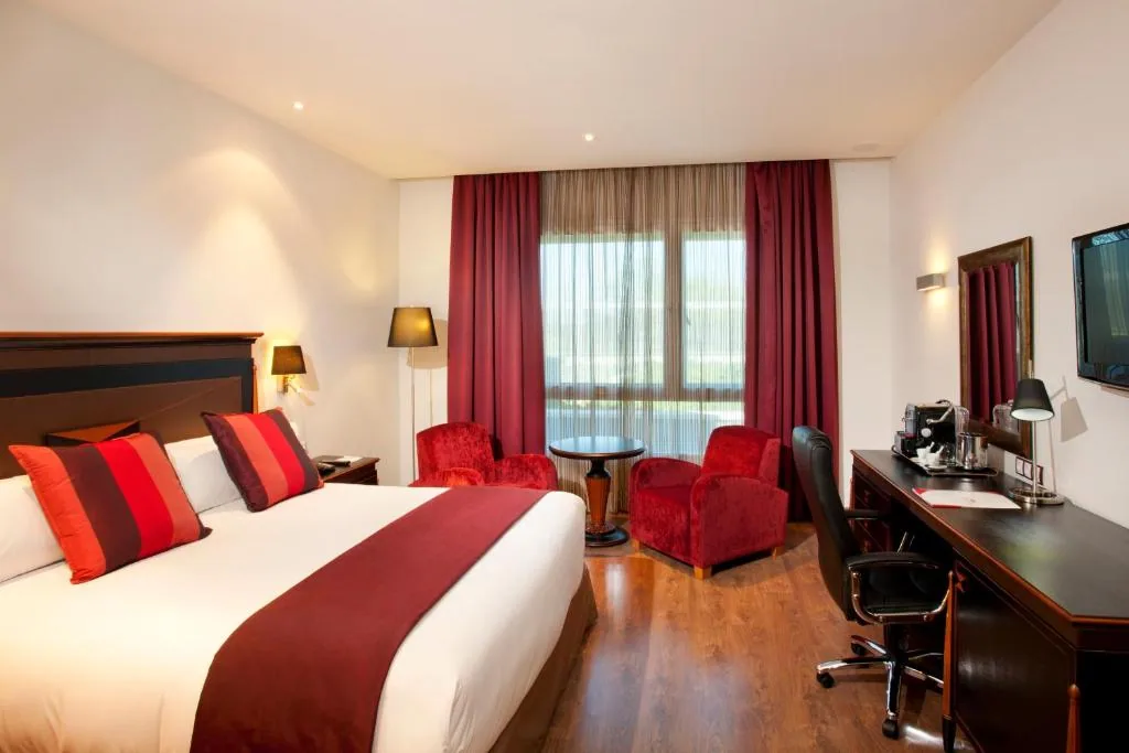 Crowne Plaza Madrid Airport — property photograph 5