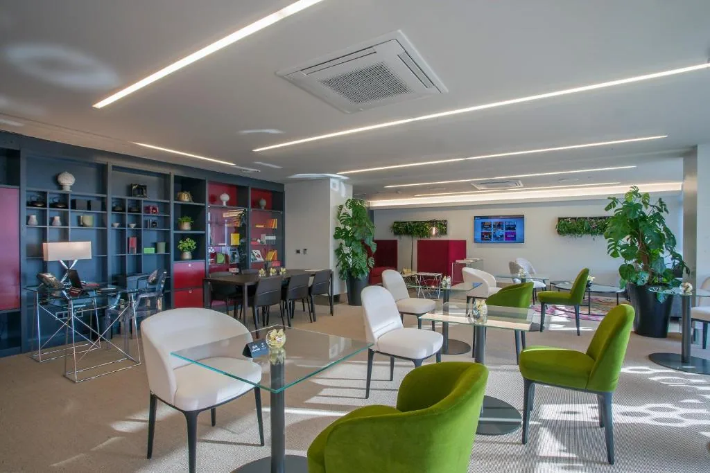 Hotel Puerta America Madrid — property photograph 4