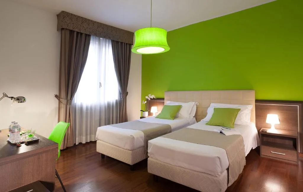 Hotel Milano Palmanova — property photograph 1