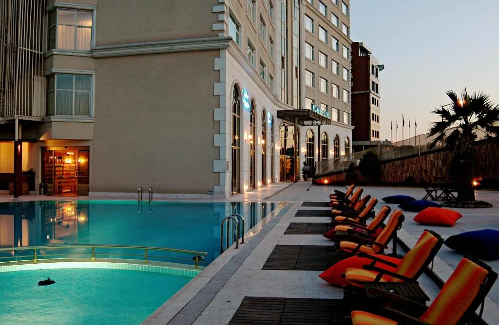 Elite Hotel Dragos Istanbul — property photograph 1