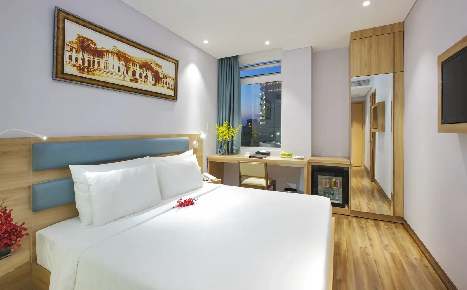 Adora Mira Hotel Ho Chi Minh City — property photograph 2