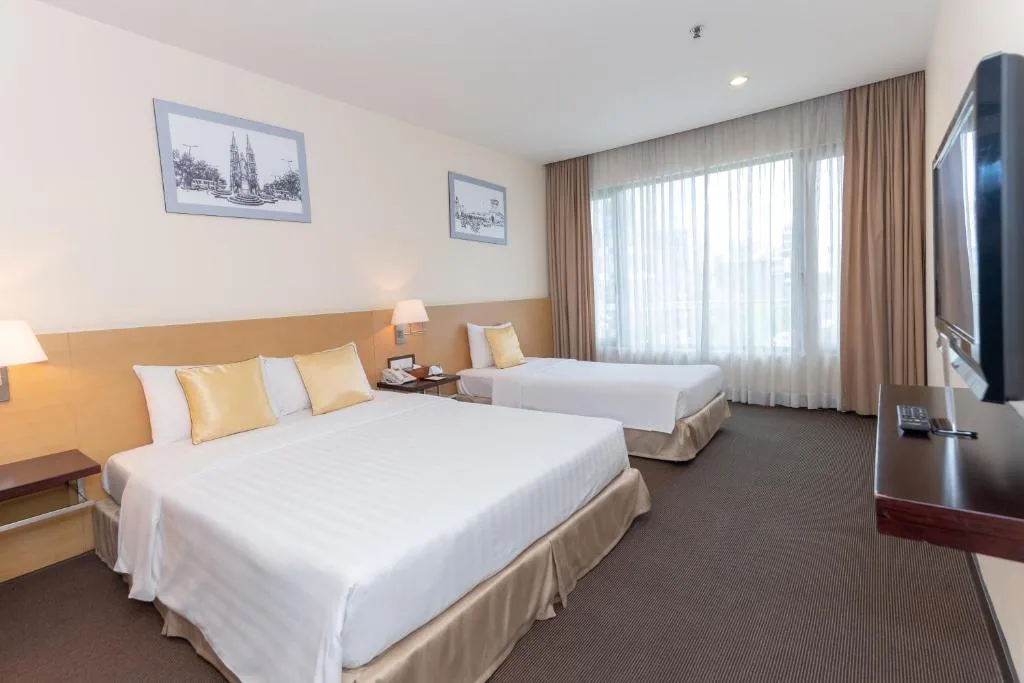 Palace Hotel Saigon Vietnam — property photograph 4