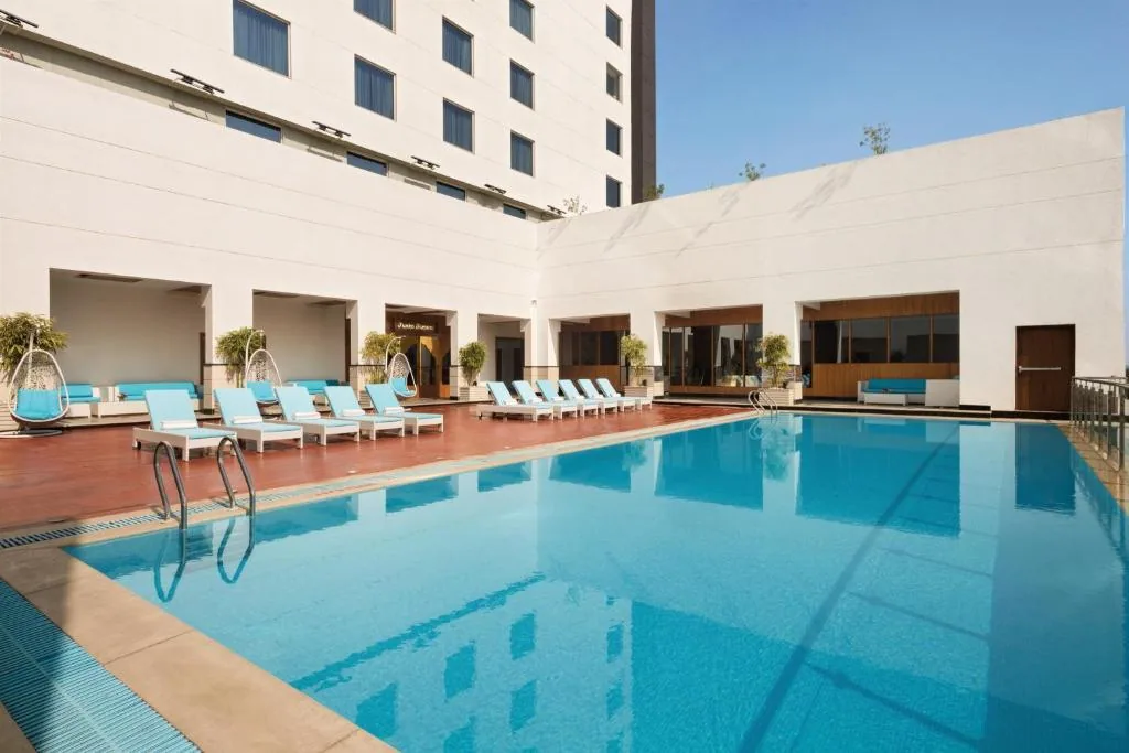 Ramada Plaza by Wyndham Agra — property photograph 1