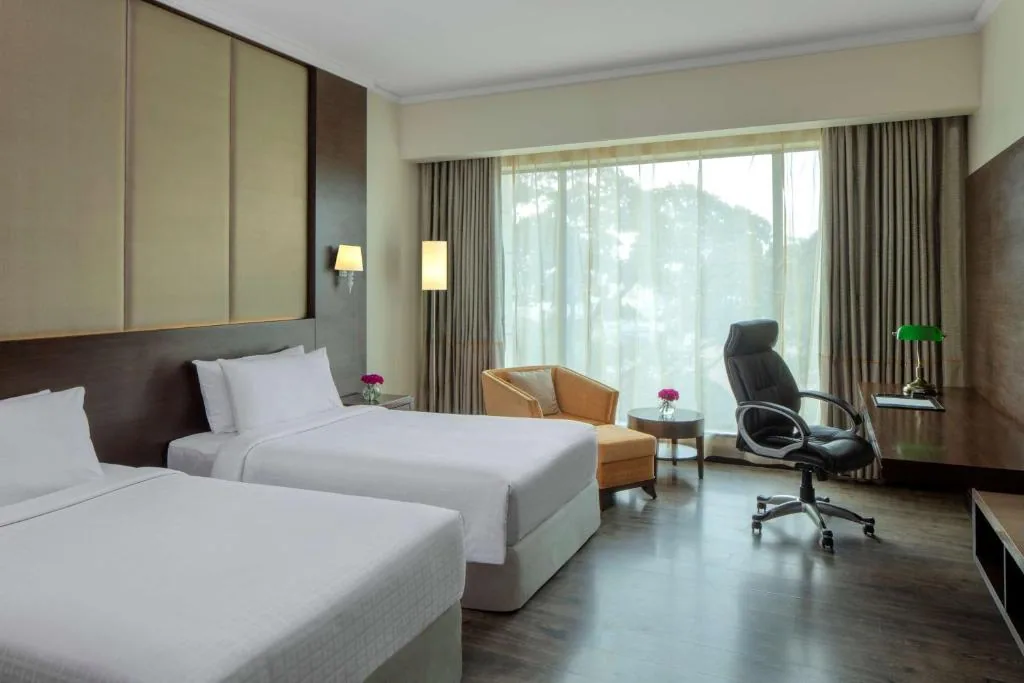 Radisson Blu Plaza Hotel Mysore — property photograph 2