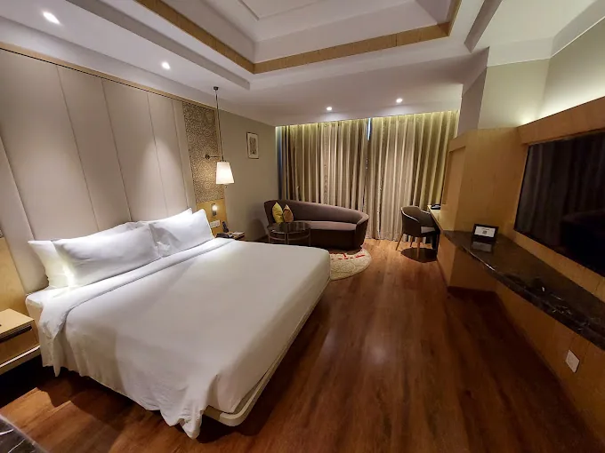 Radisson Hotel Bhopal — property photograph 2