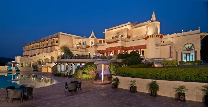 Noor-Us-Sabah Palace — property photograph 1