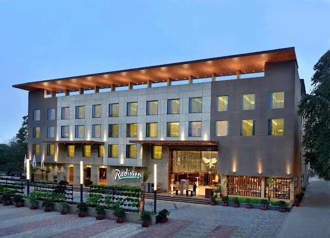 Radisson Gwalior — property photograph 1