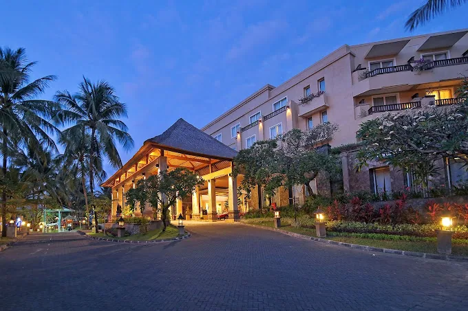 Kuta Paradiso Hotel — property photograph 1
