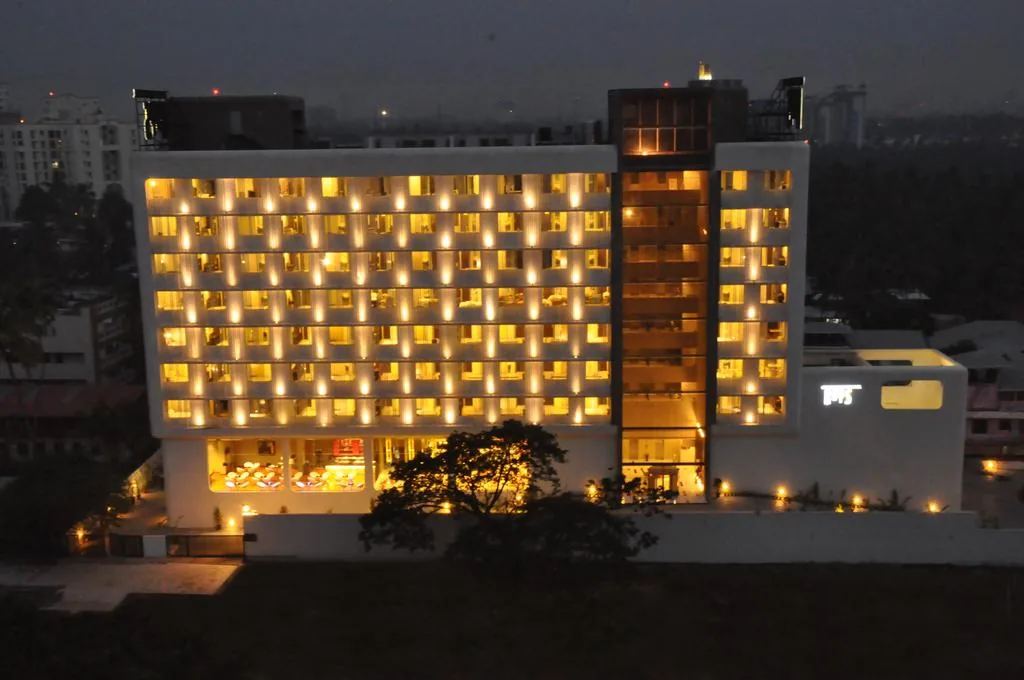 Keys Select Kochi - By Lemon Tree Hotels — property photograph 1
